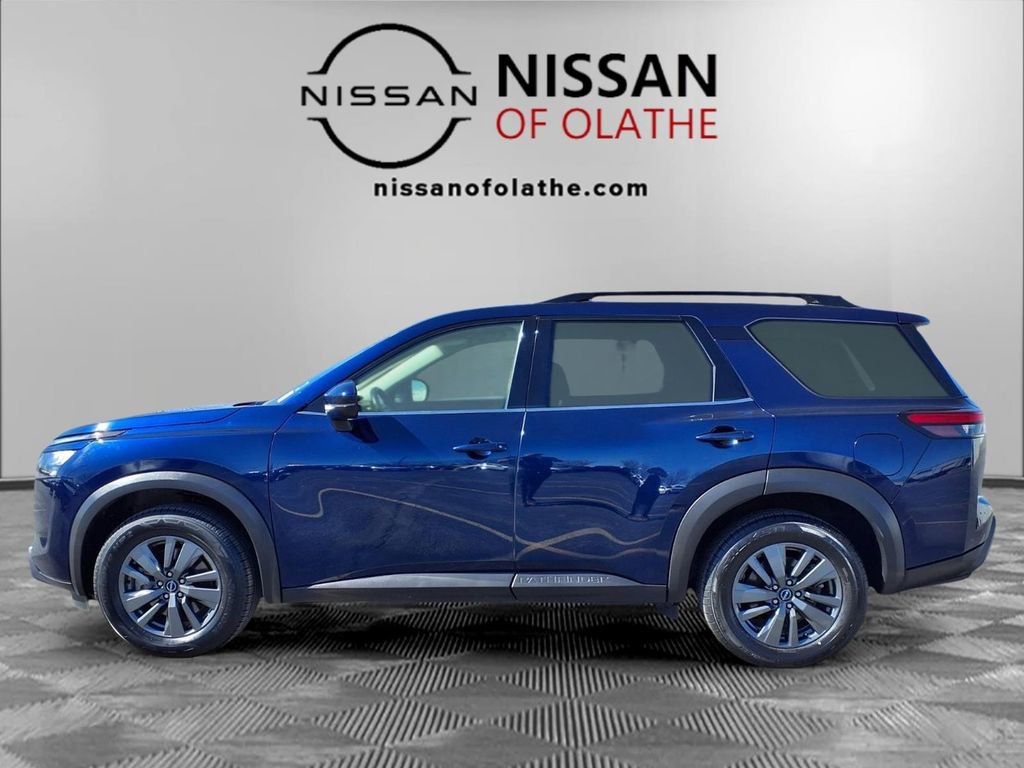 Used 2024 Nissan Pathfinder SV image 20