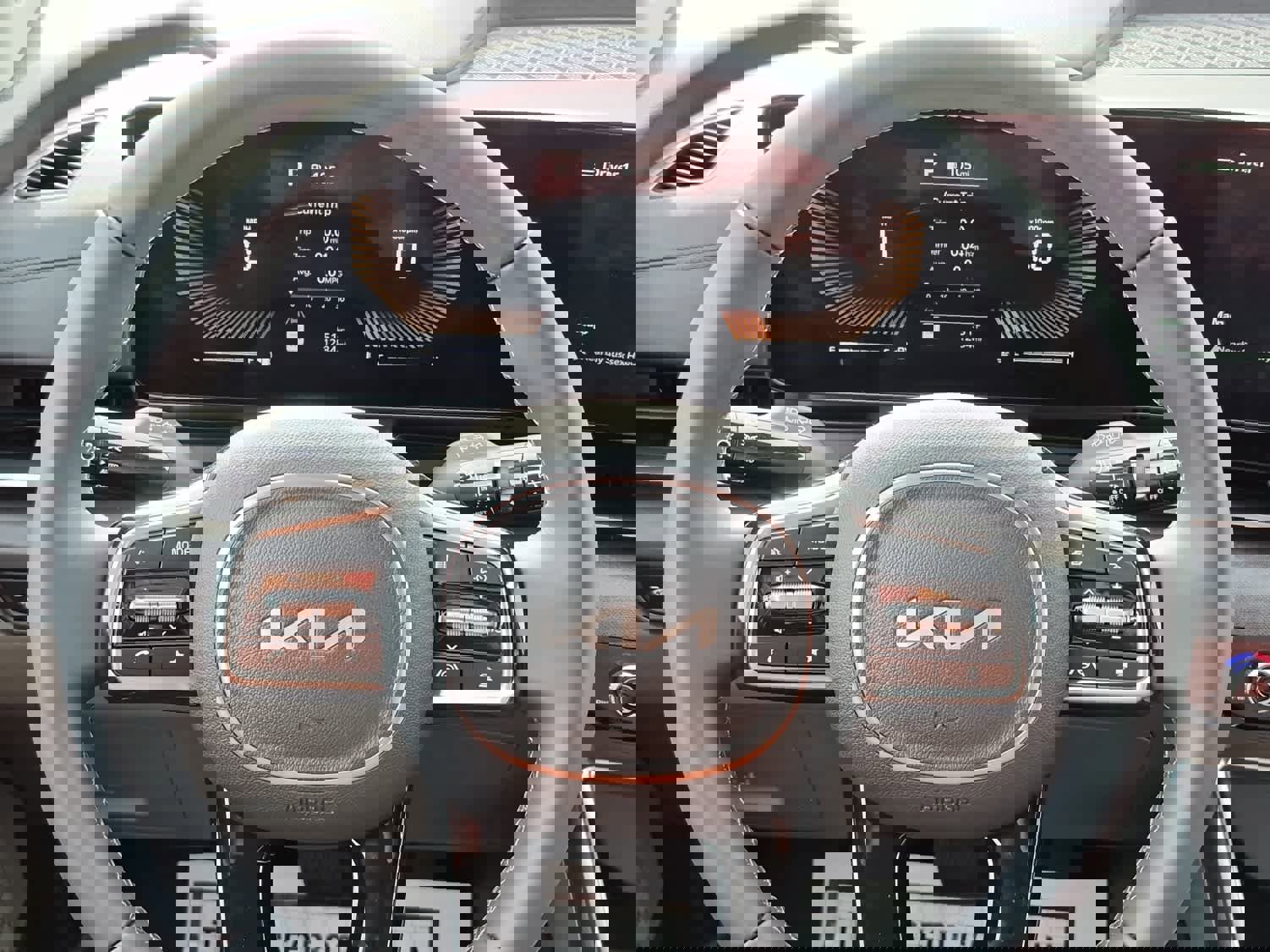 Used 2026 Kia Carnival EX image 19