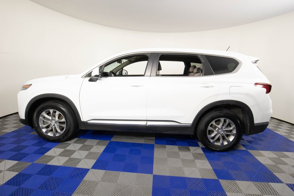 Used 2020 Hyundai Santa Fe SE image 8
