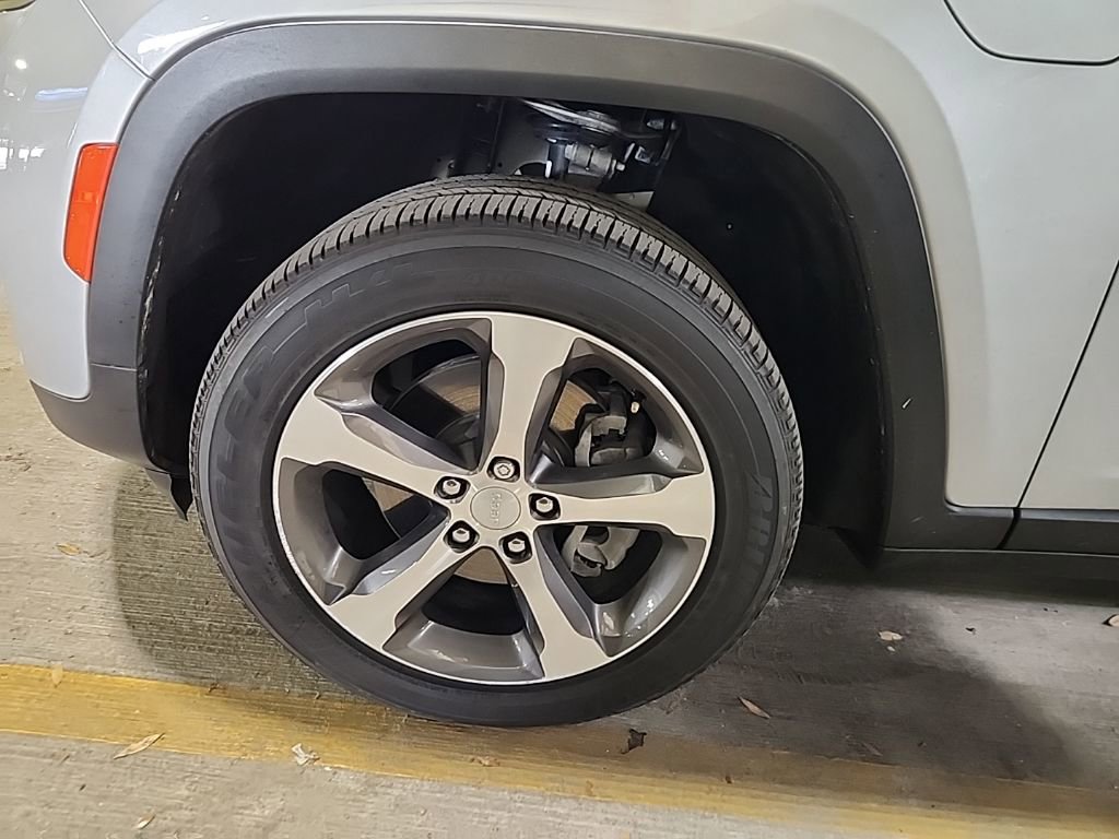 Used 2023 Jeep Grand Cherokee 4WD 4xe image 6