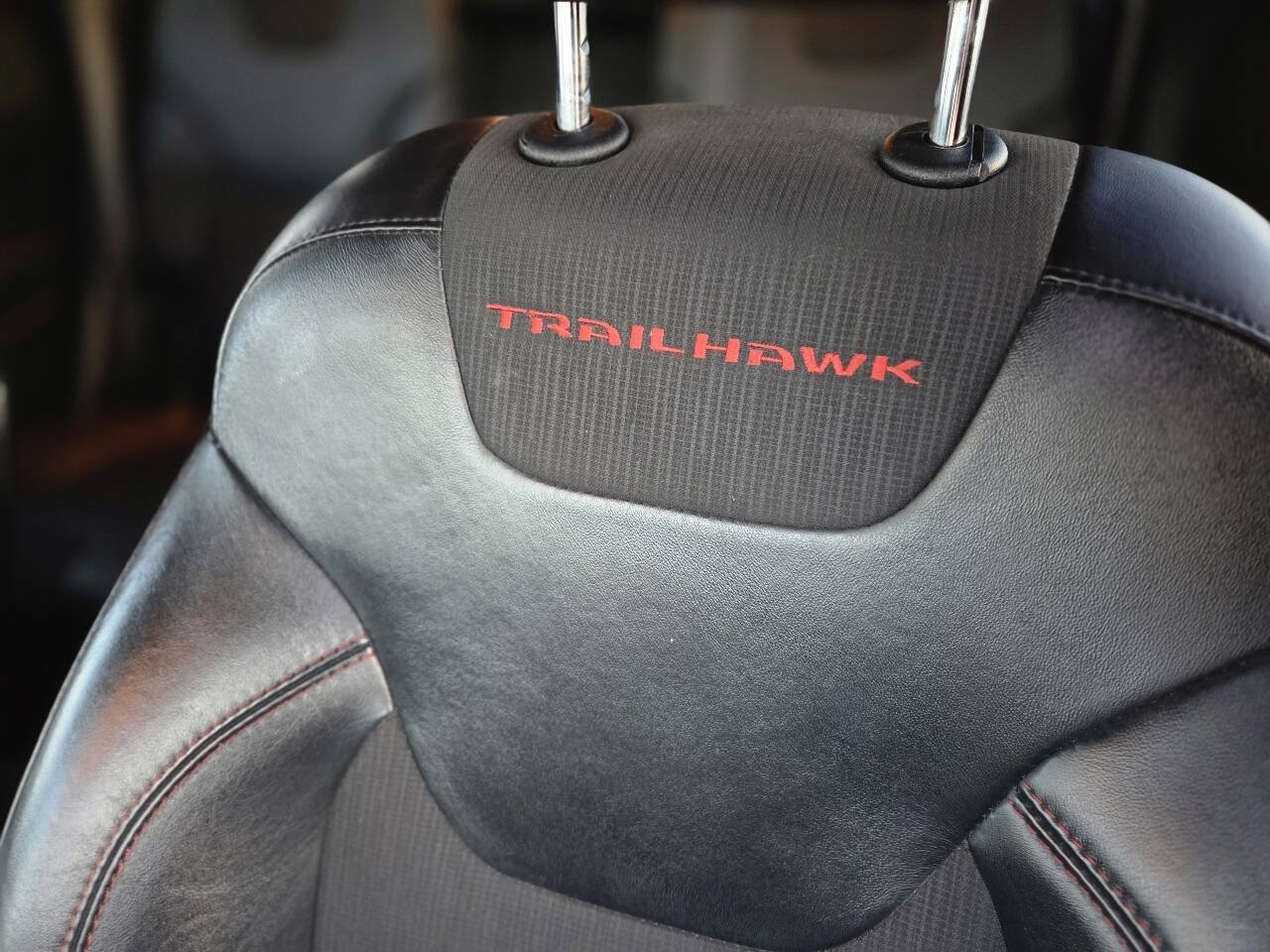 Used 2016 Jeep Cherokee Trailhawk w/ Comfort/Convenience Group AWD/4WD image 42