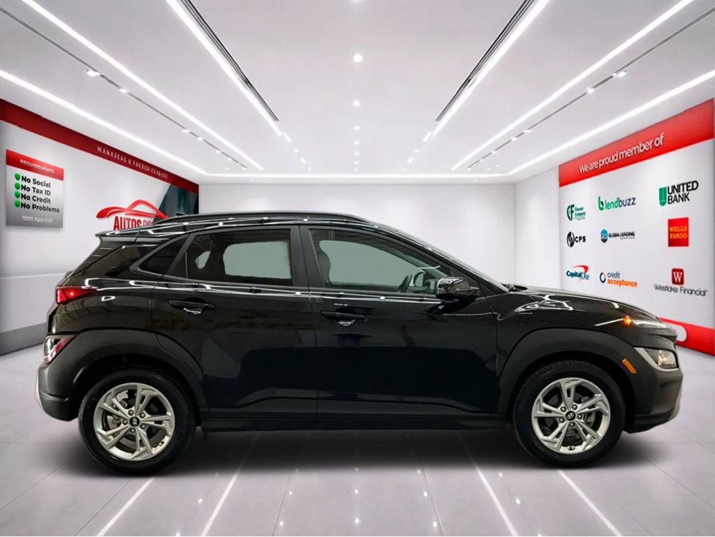 Used 2023 Hyundai Kona SEL FWD image 9
