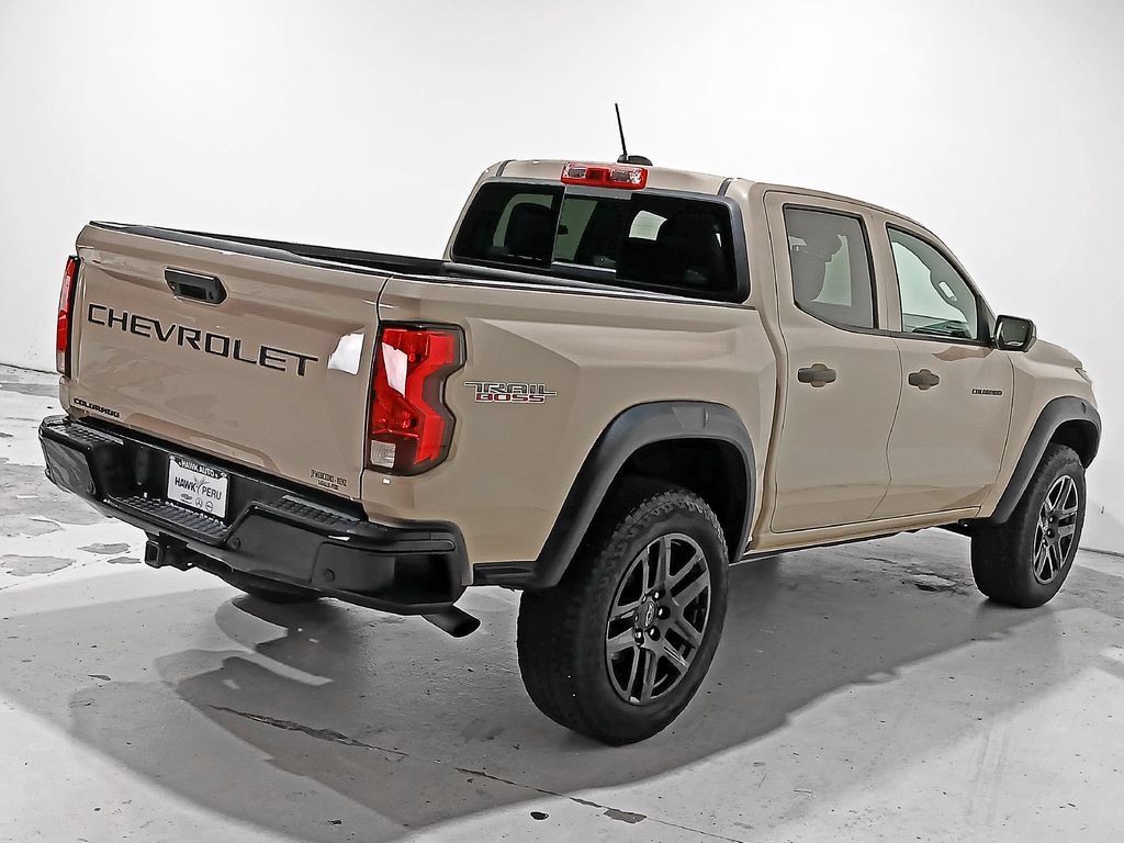 Used 2024 Chevrolet Colorado Trail Boss w/ Technology Package AWD/4WD image 6