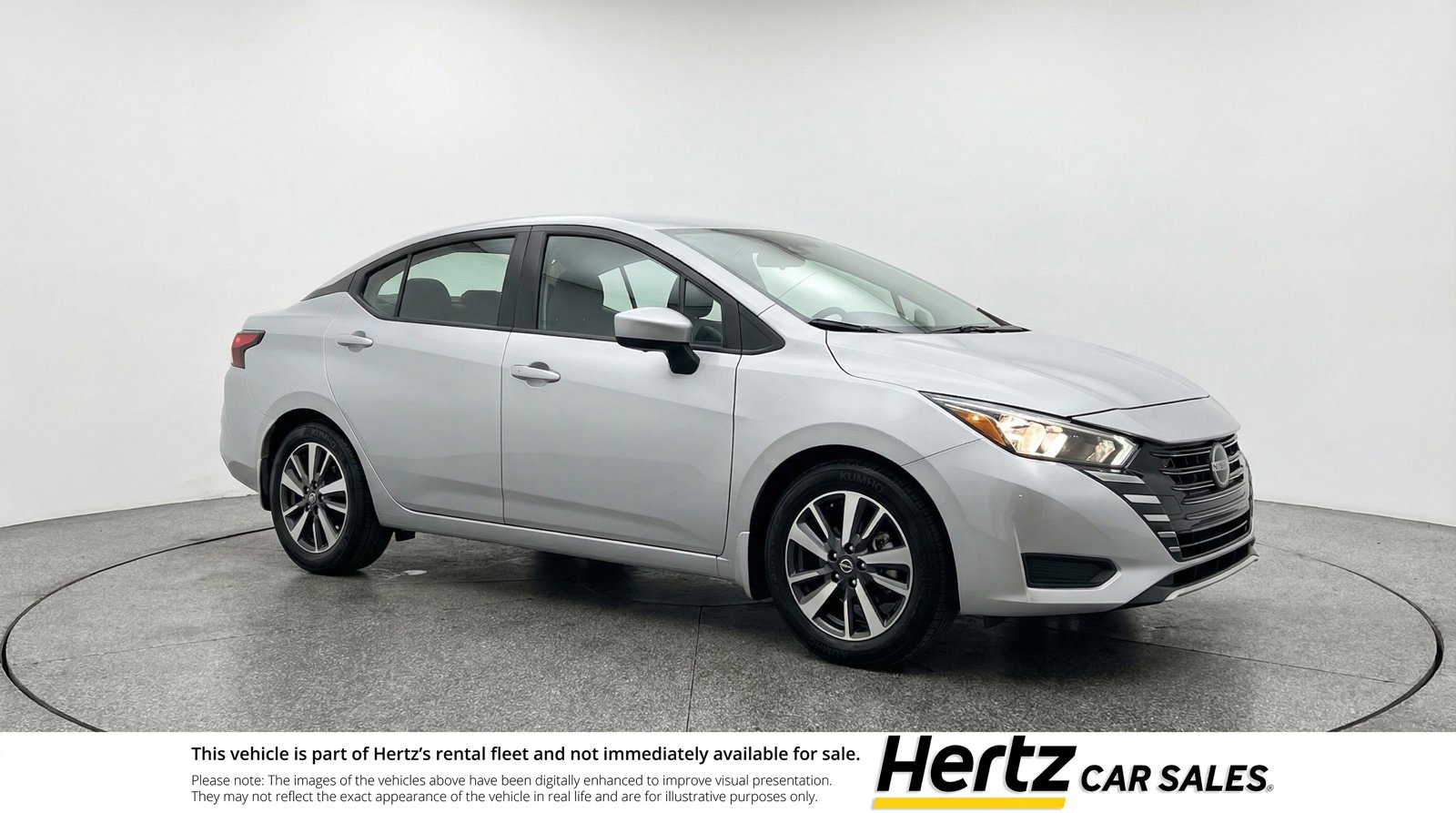 Used 2025 Nissan Versa SV FWD image 1
