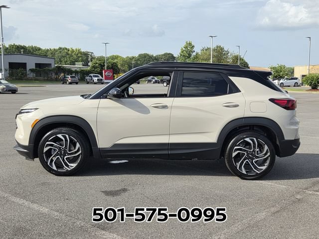 Used 2026 Chevrolet TrailBlazer RS FWD image 2