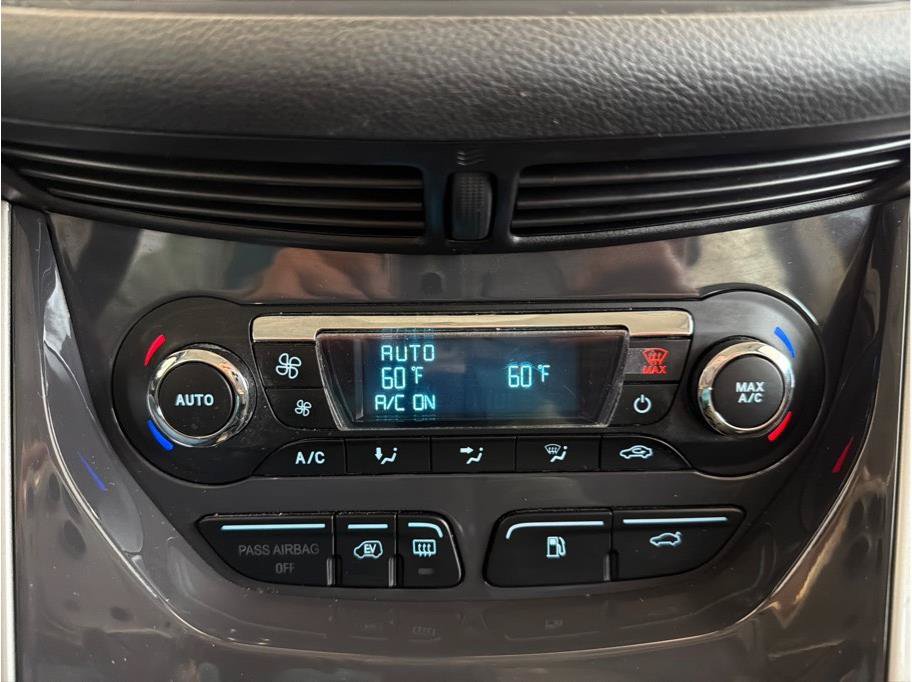 Used 2013 Ford C-MAX Energi SEL FWD image 23