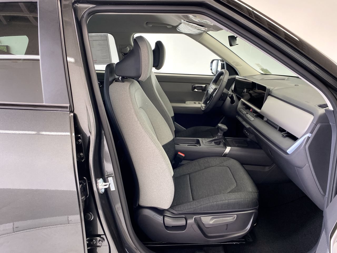 New 2027 Kia Seltos S FWD image 28