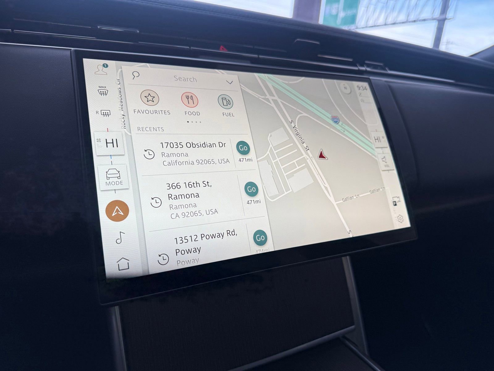 Used 2024 Land Rover Range Rover SE image 13