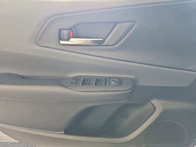 Used 2024 Toyota Prius XLE image 26