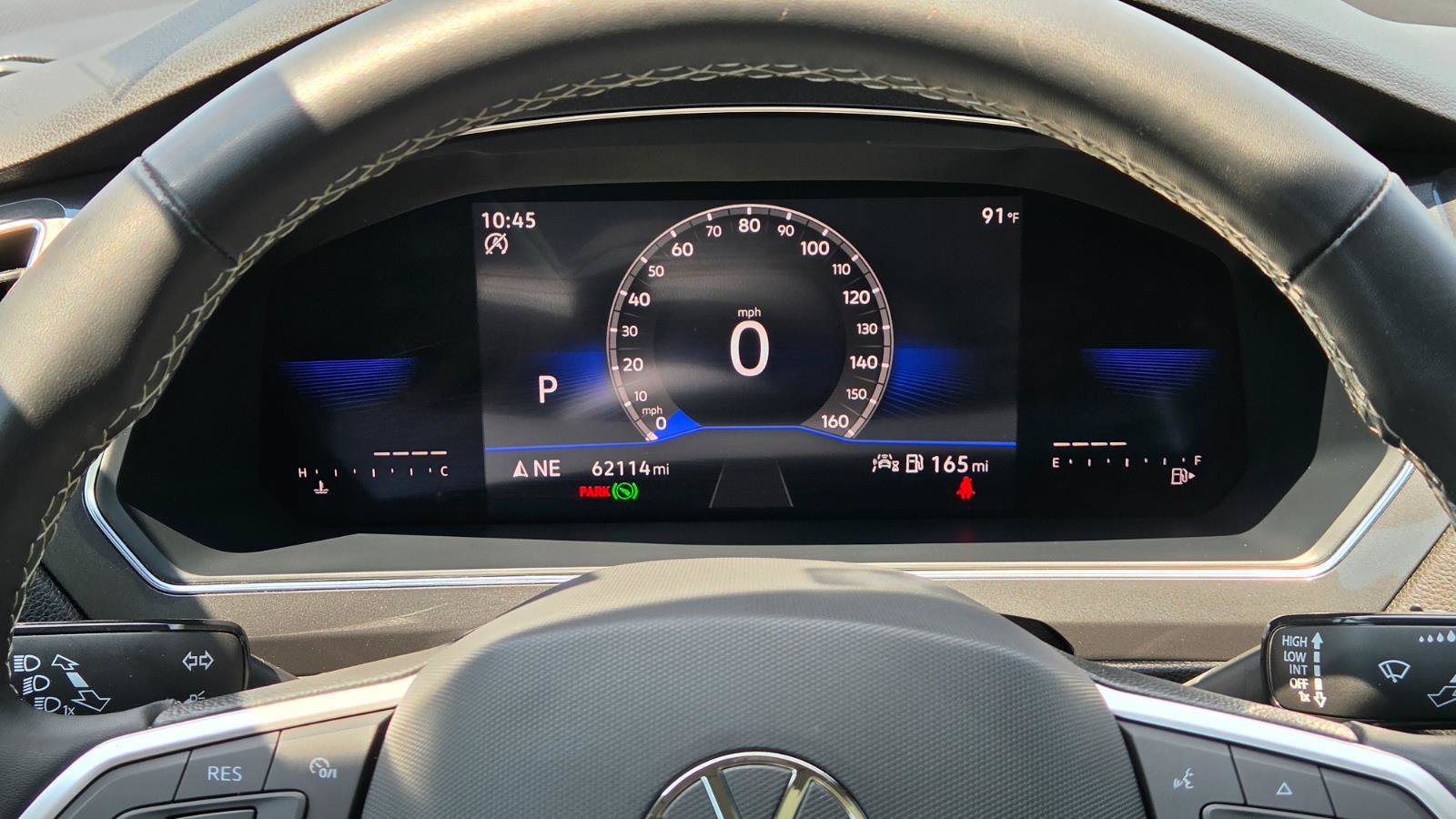 Certified 2023 Volkswagen Tiguan SE w/ Panoramic Sunroof Package FWD image 28