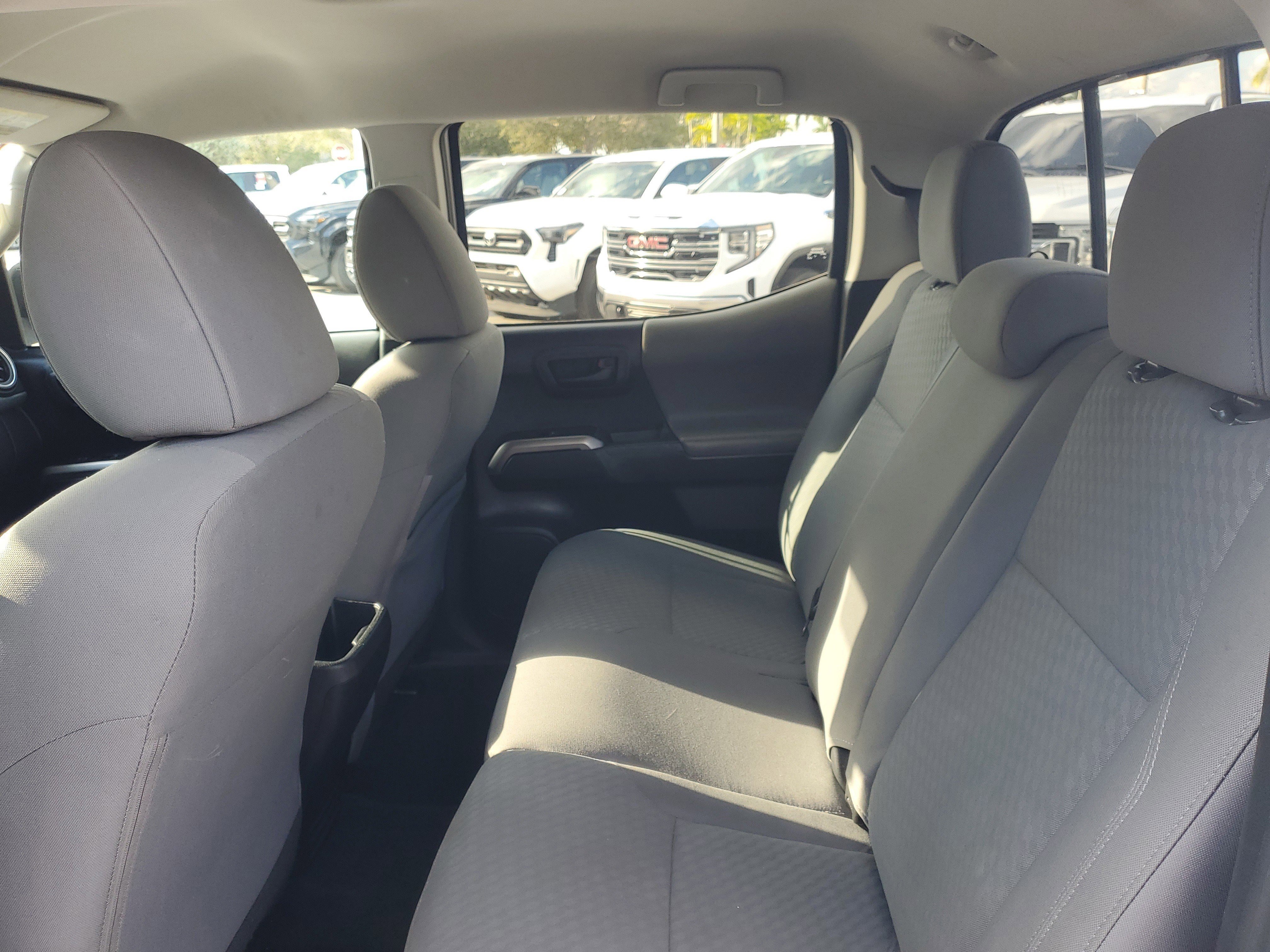 Used 2020 Toyota Tacoma SR5 image 11