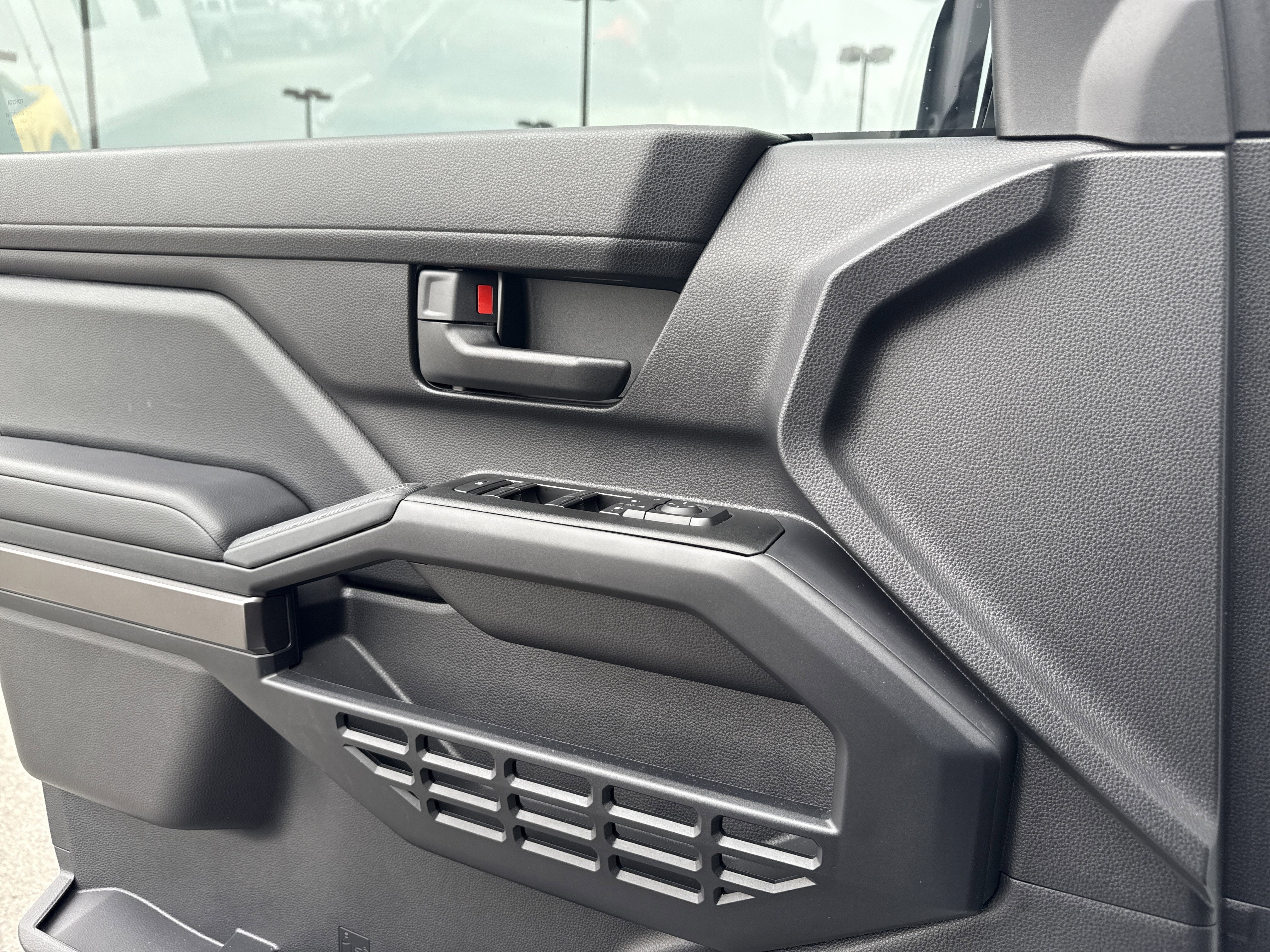 Used 2025 Toyota 4Runner SR5 image 15