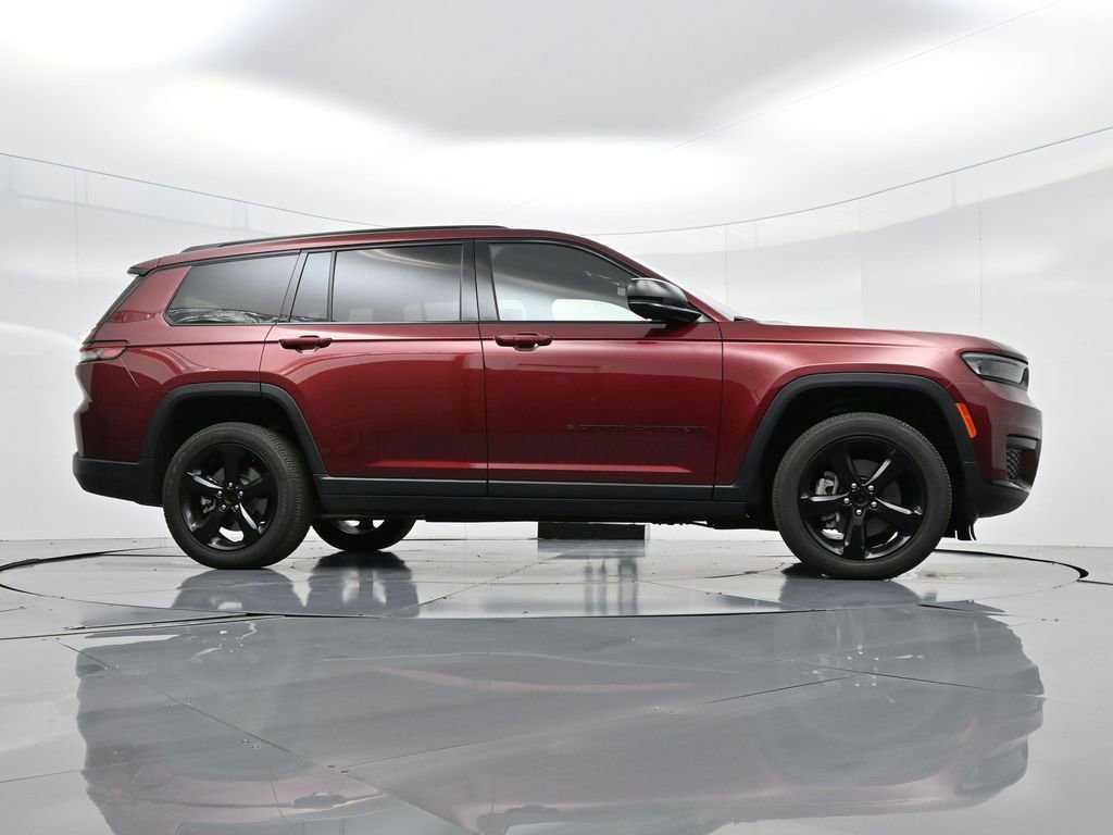 New 2023 Jeep Grand Cherokee L Laredo image 40