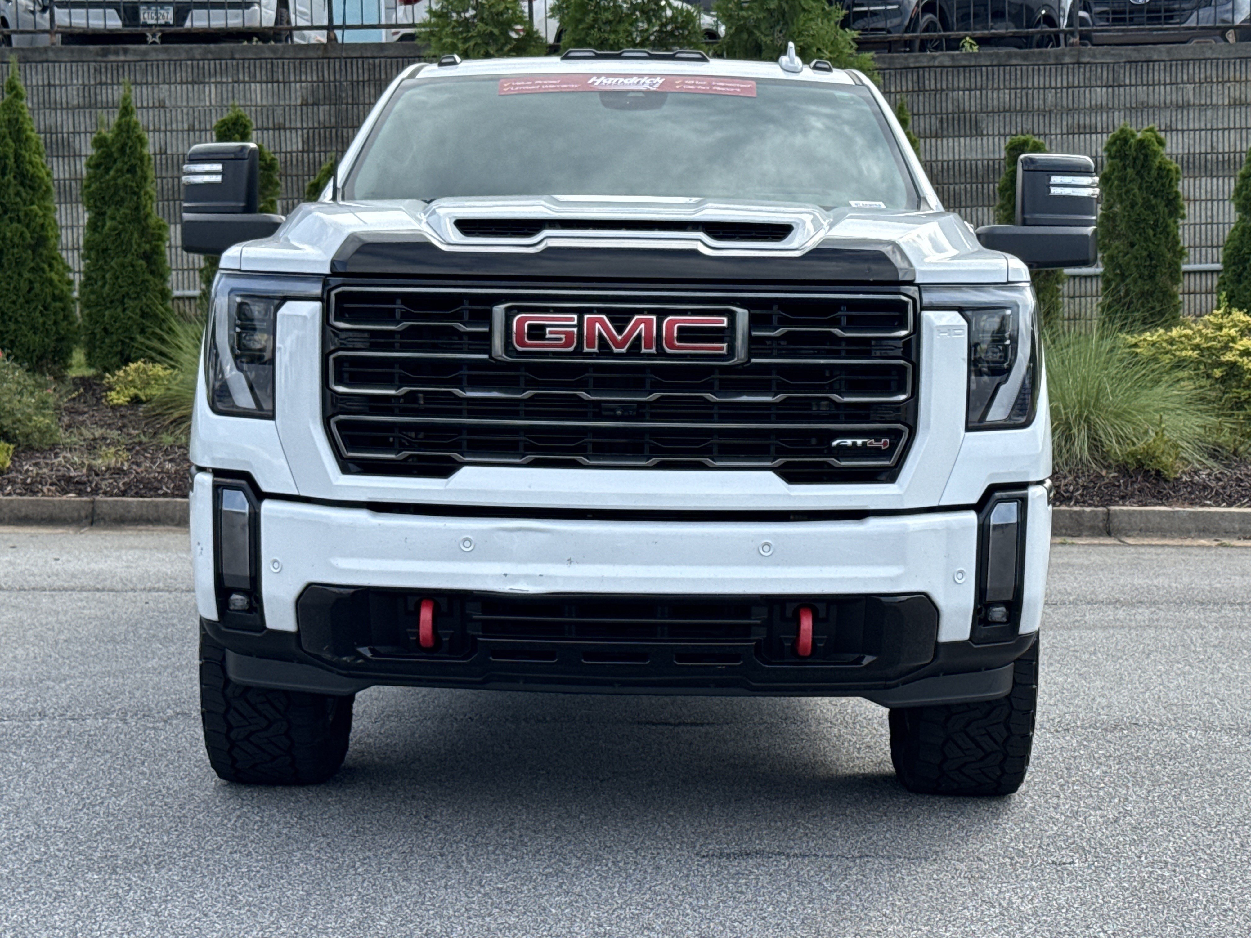Used 2024 GMC Sierra 2500 AT4 w/ AT4 Premium Plus Package AWD/4WD image 3