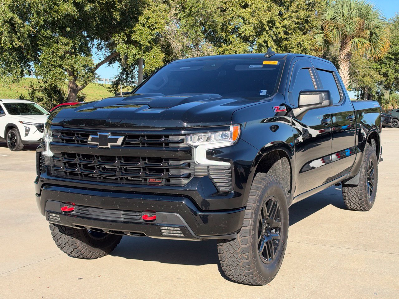 Used 2023 Chevrolet Silverado 1500 LT Trail Boss AWD/4WD image 1