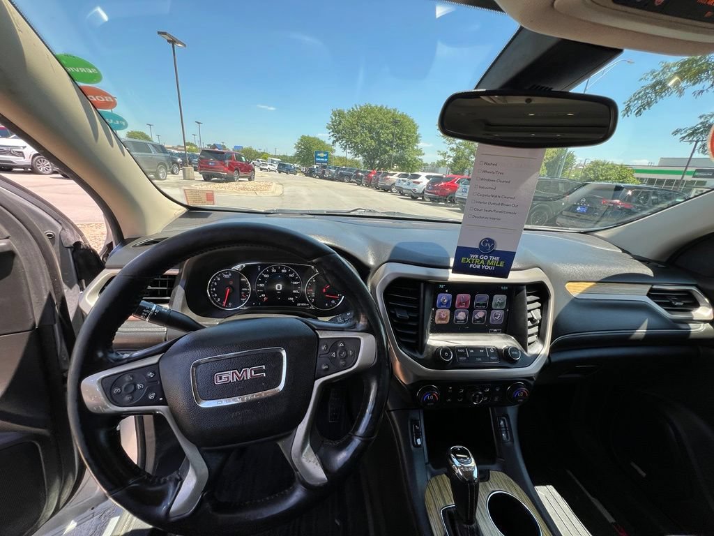 Used 2017 GMC Acadia Denali w/ Technology Package AWD/4WD image 44