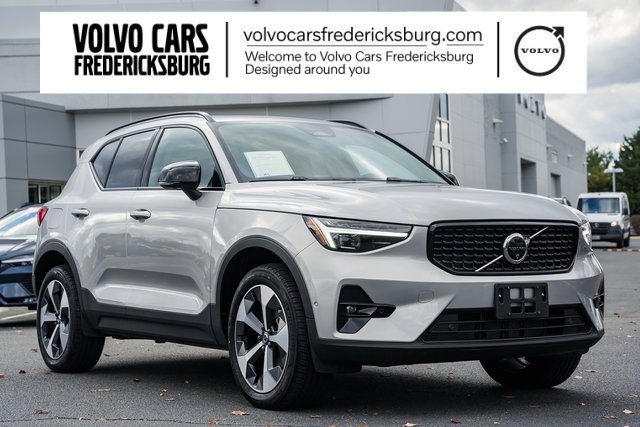Used 2024 Volvo XC40 B5 Plus w/ Protection Package Premier