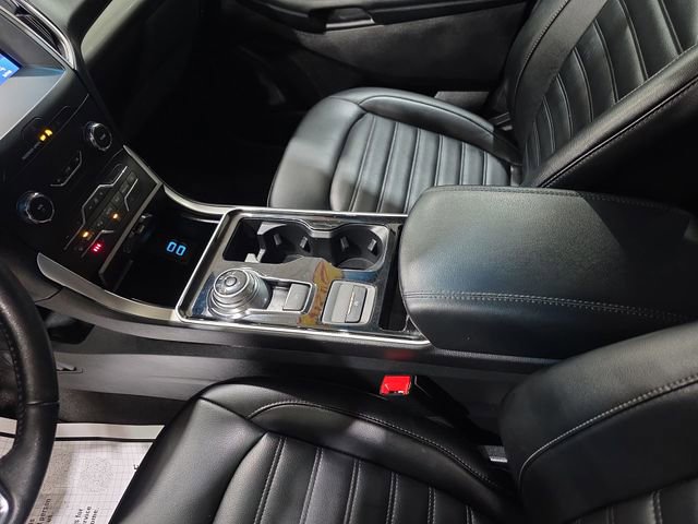 Used 2020 Ford Edge SEL w/ Cold Weather Package image 21