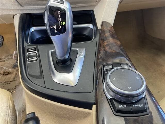 Used 2015 BMW 320i xDrive Sedan AWD/4WD image 15
