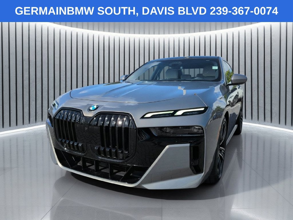 Used 2023 BMW 740i RWD image 9