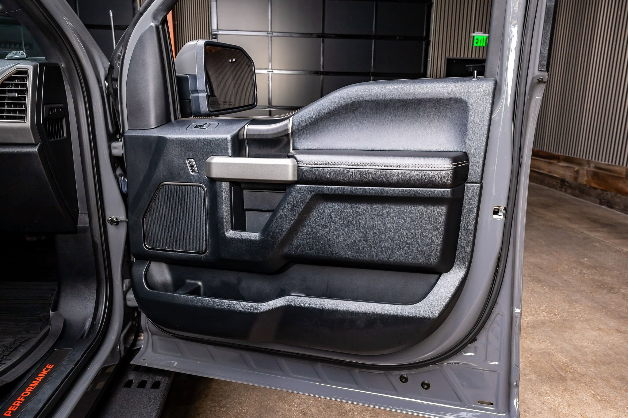 Used 2020 Ford F150 Raptor w/ Equipment Group 802A Luxury image 34