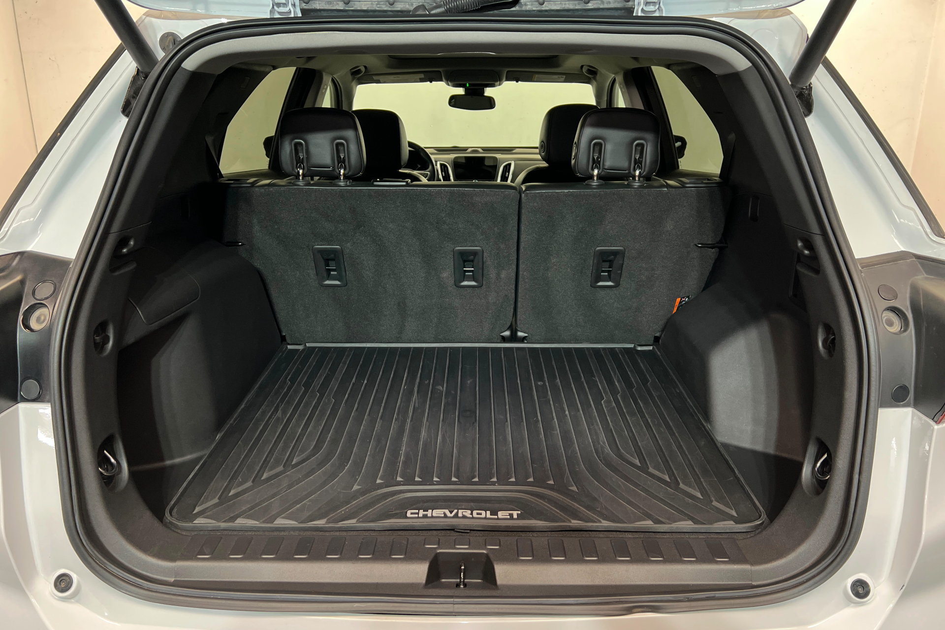 Used 2020 Chevrolet Equinox Premier AWD/4WD image 23