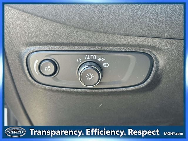 Used 2024 Chevrolet Equinox LS w/ Driver Confidence II Package AWD/4WD image 18