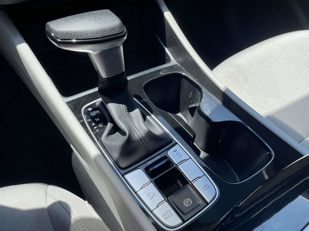 Certified 2025 Hyundai Tucson SE FWD image 20