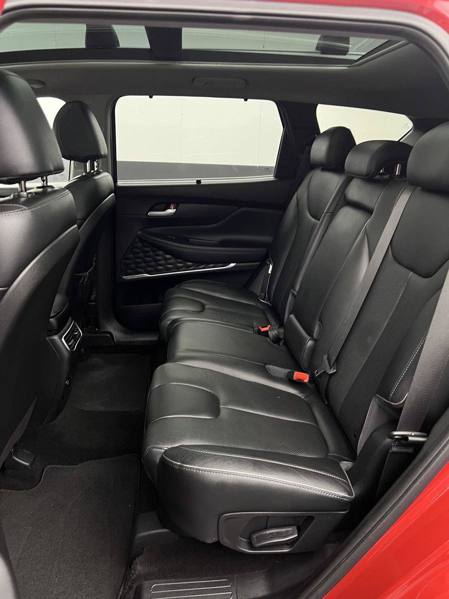 Used 2022 Hyundai Santa Fe SEL w/ Convenience + Premium Package FWD image 19
