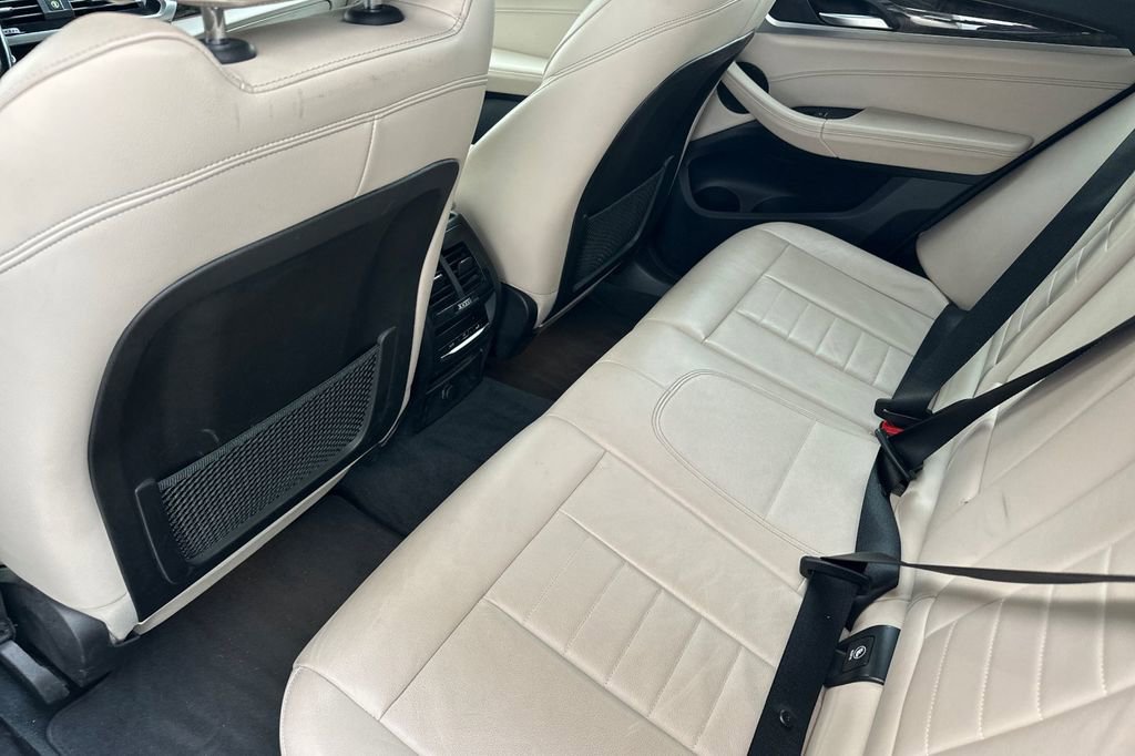 Used 2018 BMW X3 xDrive30i image 12
