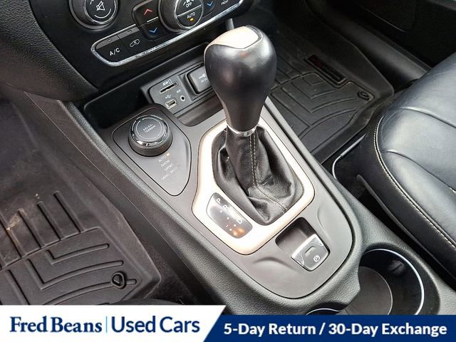 Used 2014 Jeep Cherokee Limited image 24