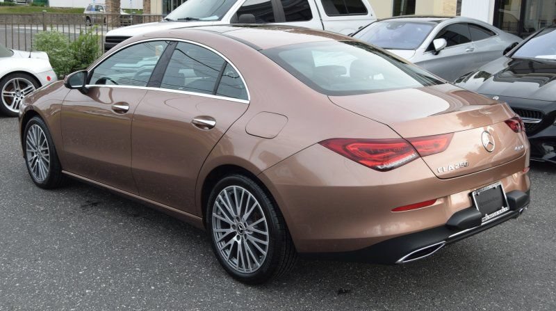 Used 2023 Mercedes-Benz CLA 250 4MATIC w/ Premium Package image 8