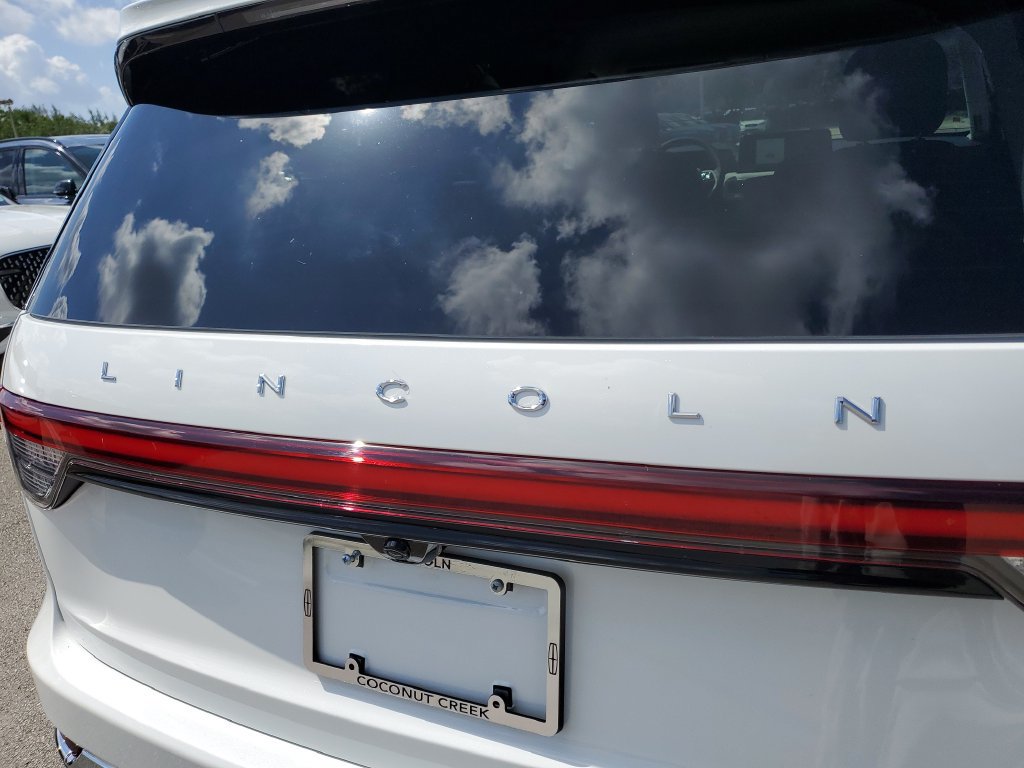 New 2026 Lincoln Aviator 2WD image 5
