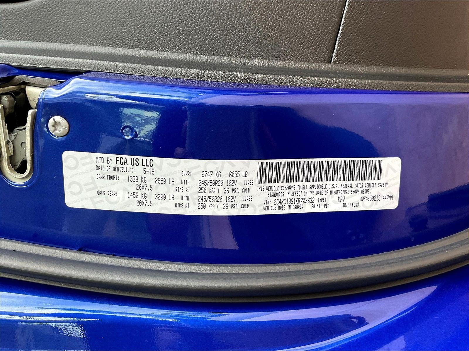 Used 2019 Chrysler Pacifica Touring-L w/ Advanced Safetytec Group FWD image 17