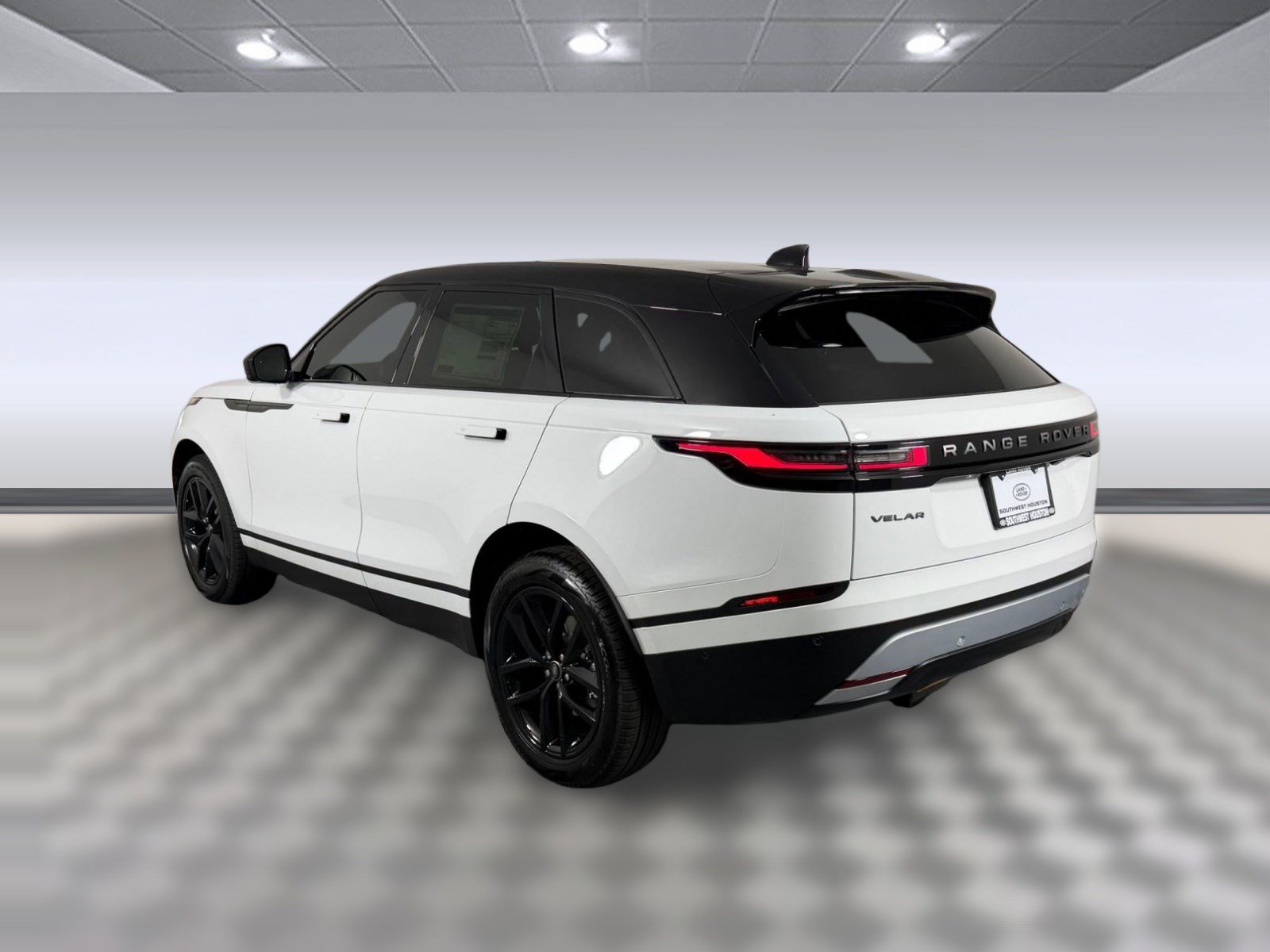 Used 2026 Land Rover Range Rover Velar S AWD/4WD image 3
