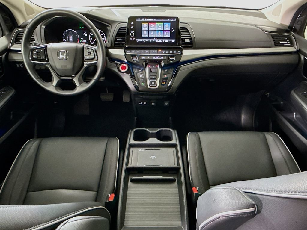 Certified 2025 Honda Odyssey Touring image 13