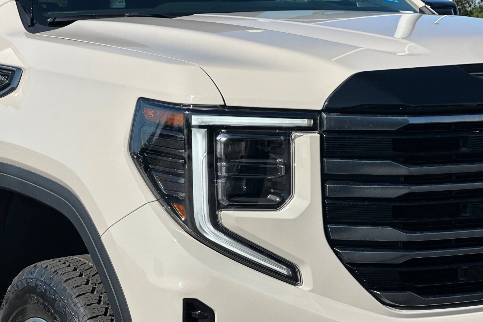 Used 2026 GMC Sierra 1500 AT4 w/ AT4 Premium Package AWD/4WD image 45
