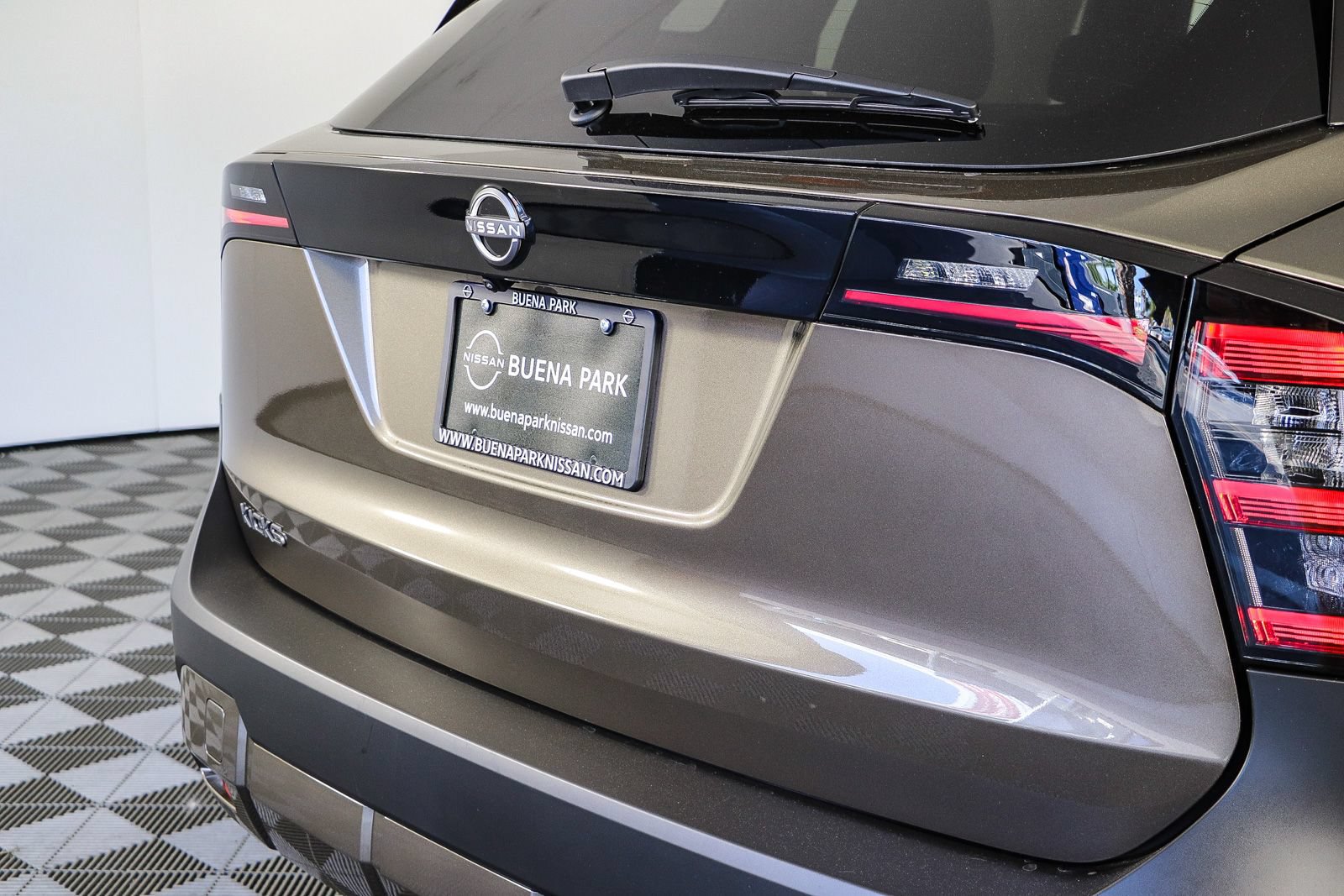 New 2027 Nissan Kicks SV FWD image 10