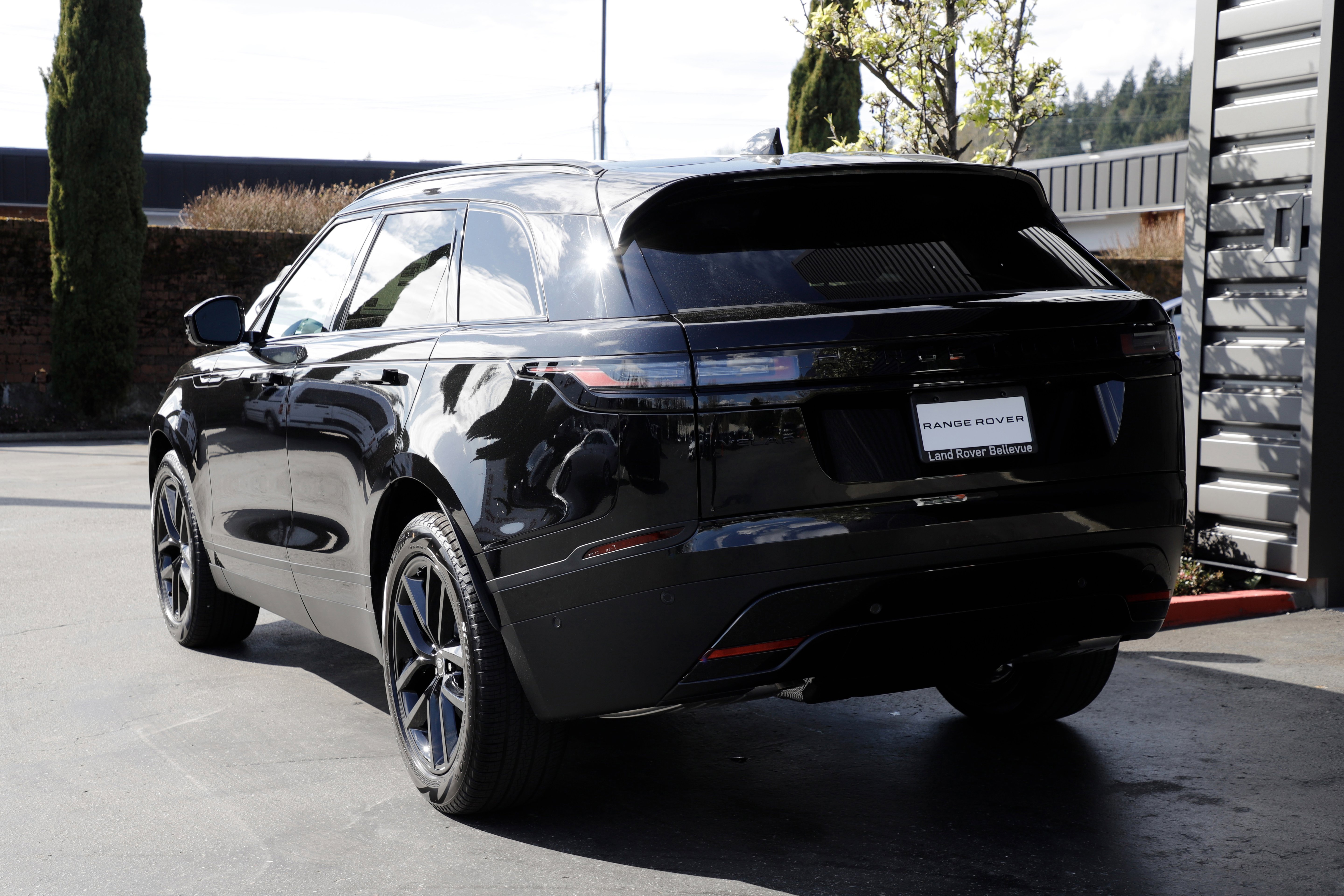 New 2026 Land Rover Range Rover Velar S AWD/4WD image 7