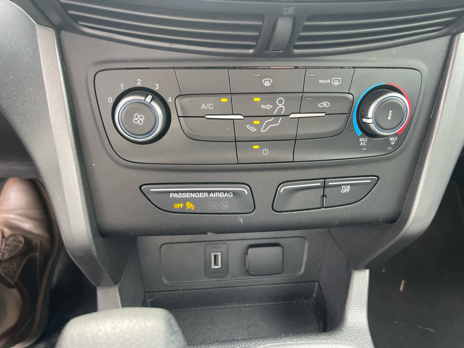 Used 2019 Ford Escape S image 13