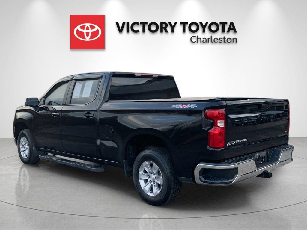 Used 2023 Chevrolet Silverado 1500 LT AWD/4WD image 3