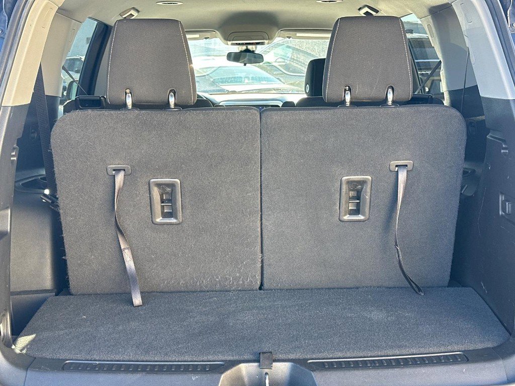 Used 2022 GMC Acadia SLE w/ Elevation Edition image 7