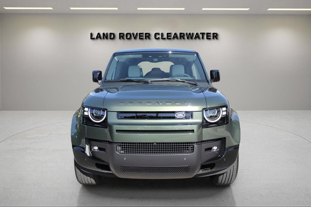 Used 2026 Land Rover Defender 110 X-Dynamic SE AWD/4WD image 8