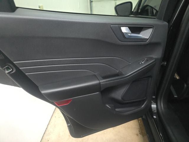 Certified 2024 Ford Escape ST-Line w/ Tech Pack #1 AWD/4WD image 15