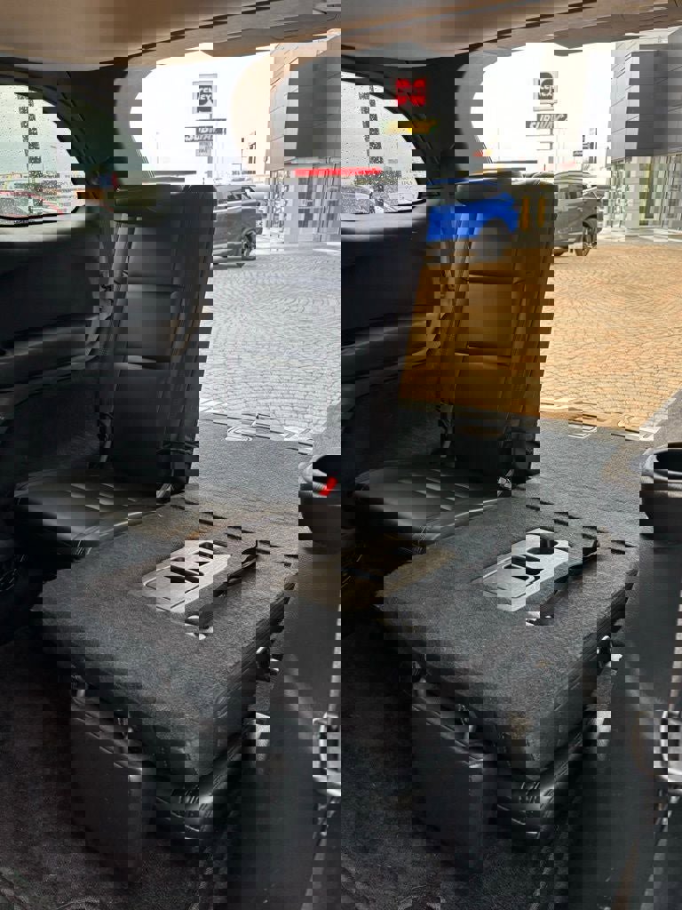 Used 2016 Dodge Durango Limited w/ Nav & Power Liftgate Group image 29