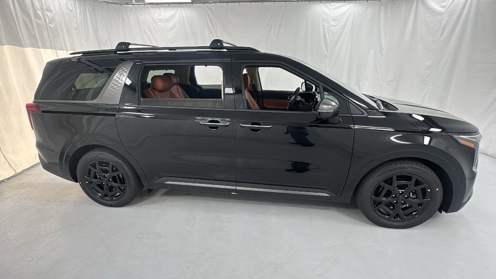 New 2026 Kia Carnival SX Prestige image 2