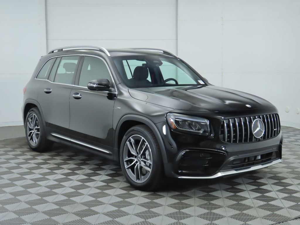 Certified 2025 Mercedes-Benz GLB 35 AMG 4MATIC image 3