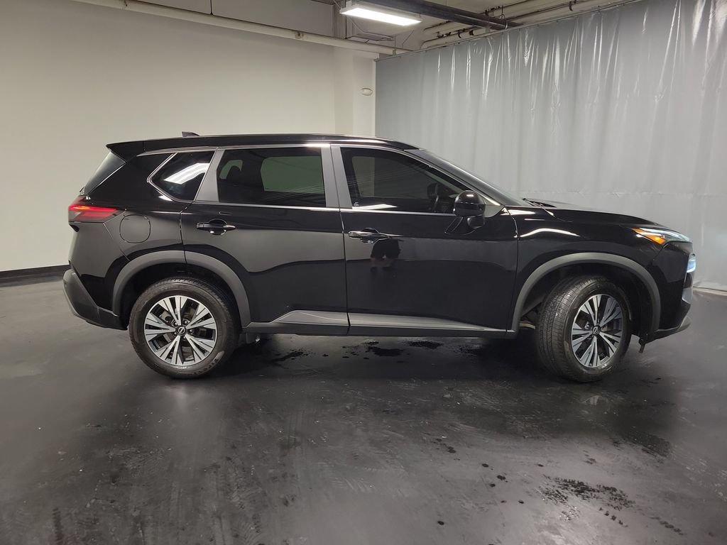 Used 2023 Nissan Rogue SV AWD/4WD image 9
