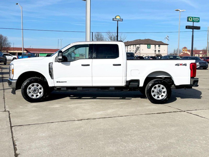 Used 2024 Ford F250 XLT AWD/4WD image 7