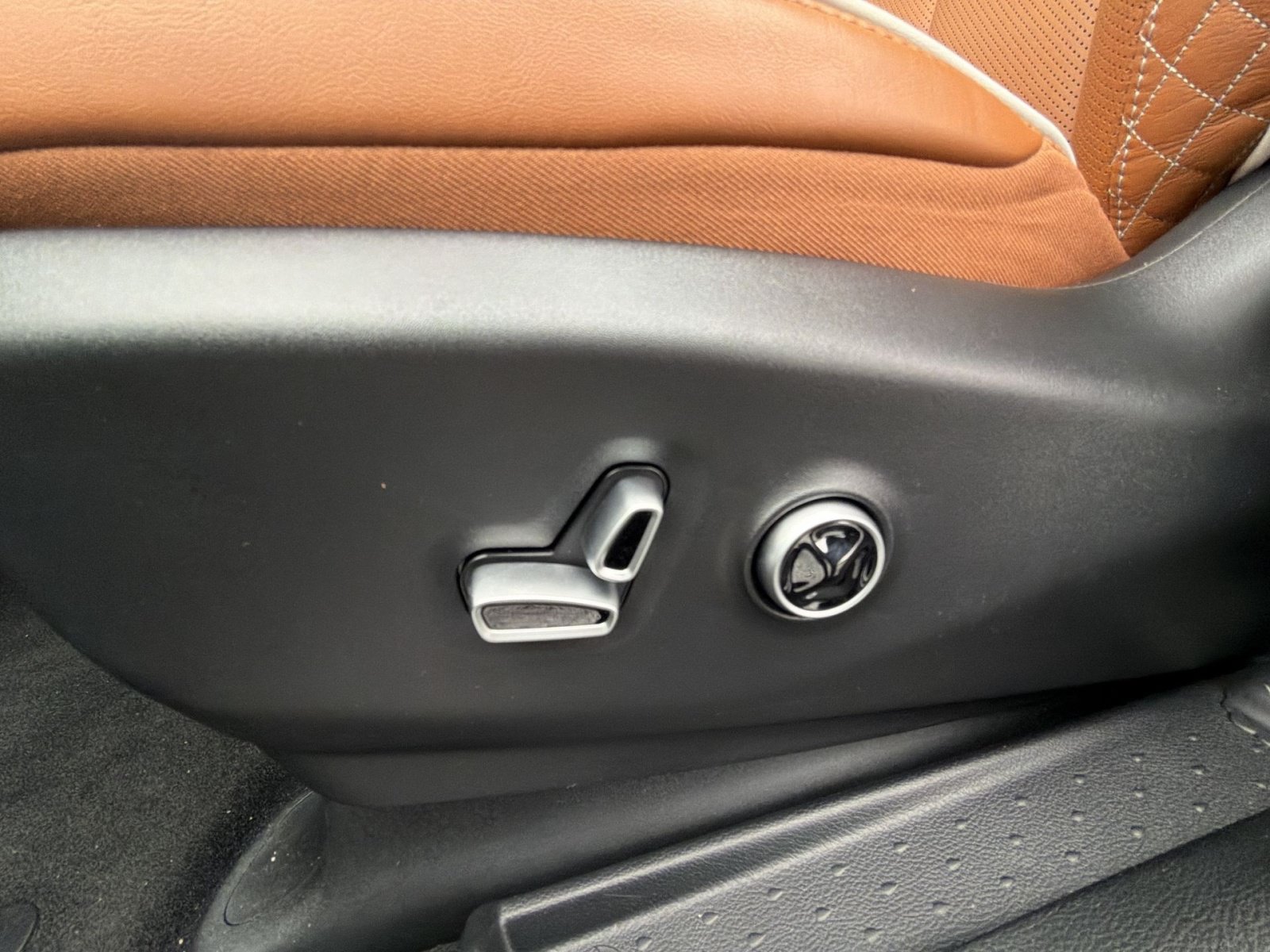 New 2026 Chrysler Pacifica Pinnacle FWD image 14